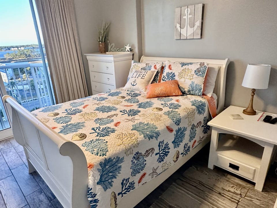 3rd Bedroom w/Full-Size Bed
