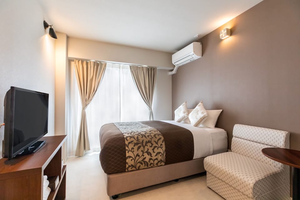 WiFi (free), bed sheets