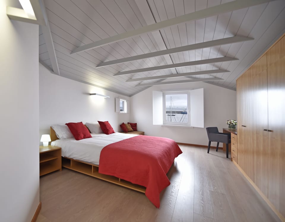 Superior Twin Room, Private Bathroom | Blackout drapes, iron/ironing board, rollaway beds, free WiFi