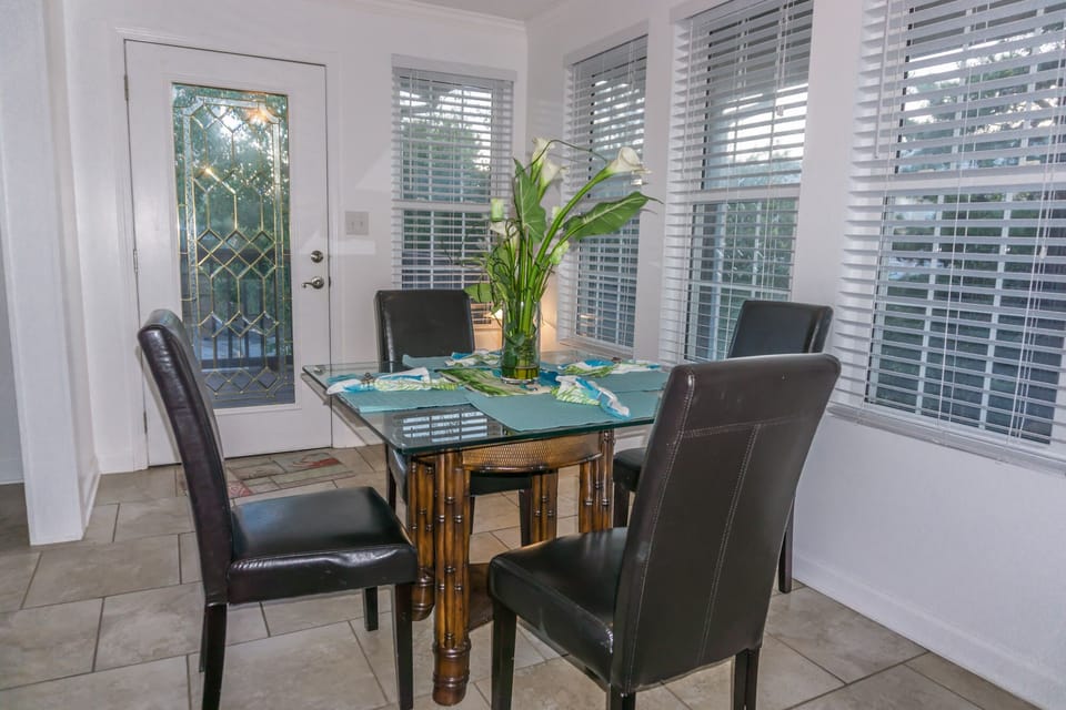 Main dining room 