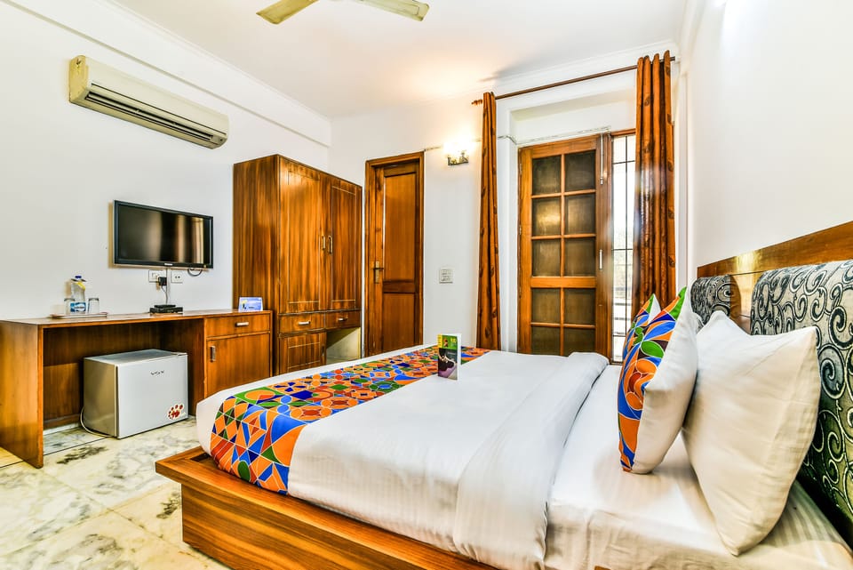 Deluxe Room | Premium bedding, desk, rollaway beds, free WiFi