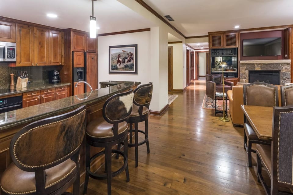 Condo (Aspen Ritz Carlton 3 Bedroom PREMIER) | Exterior
