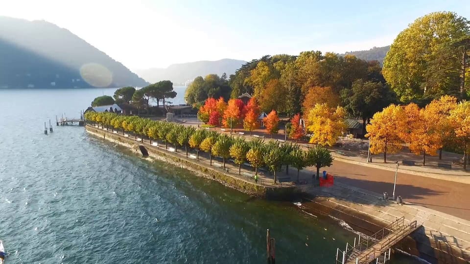 The lake in autumn.