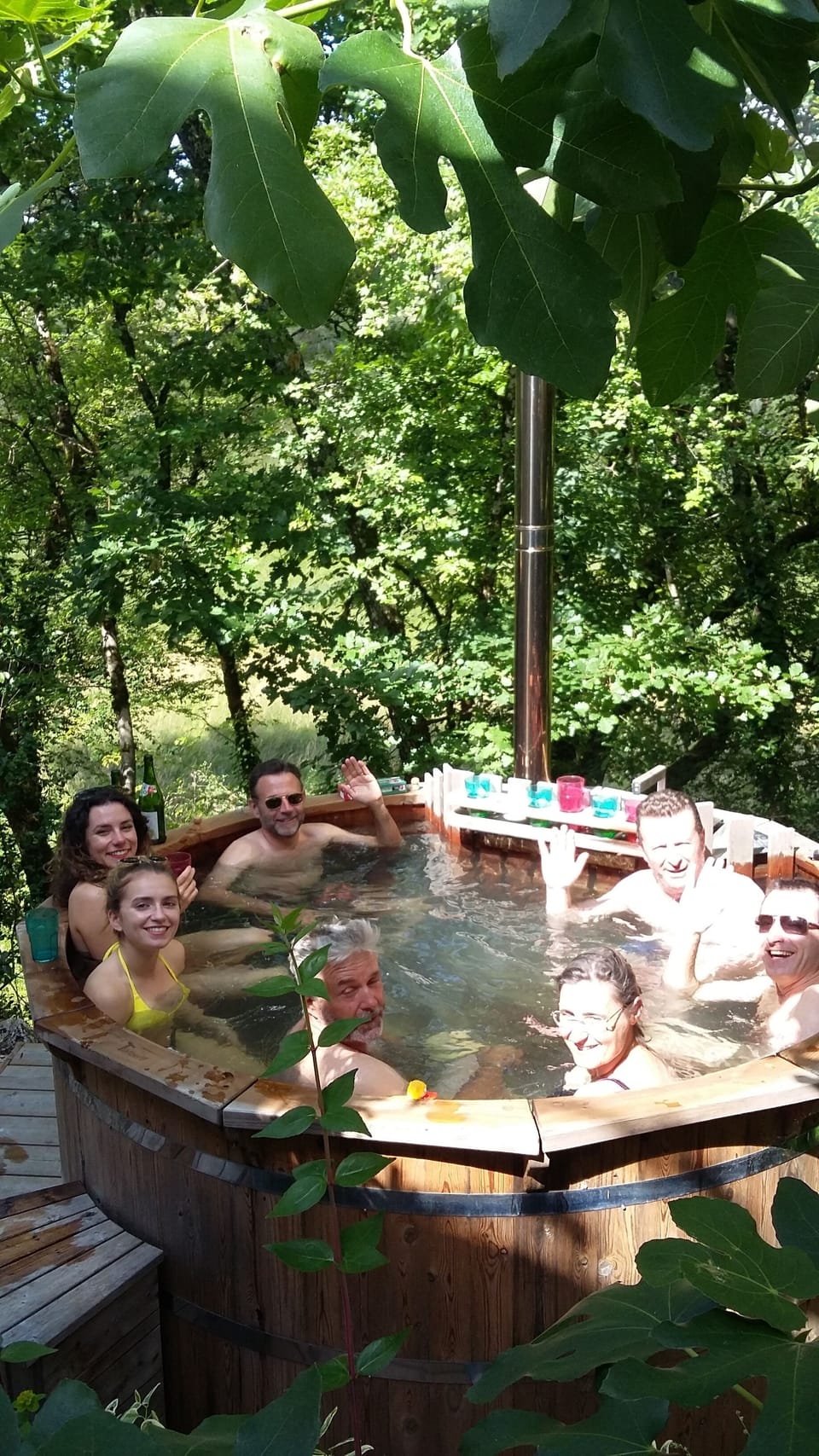 Outdoor spa tub