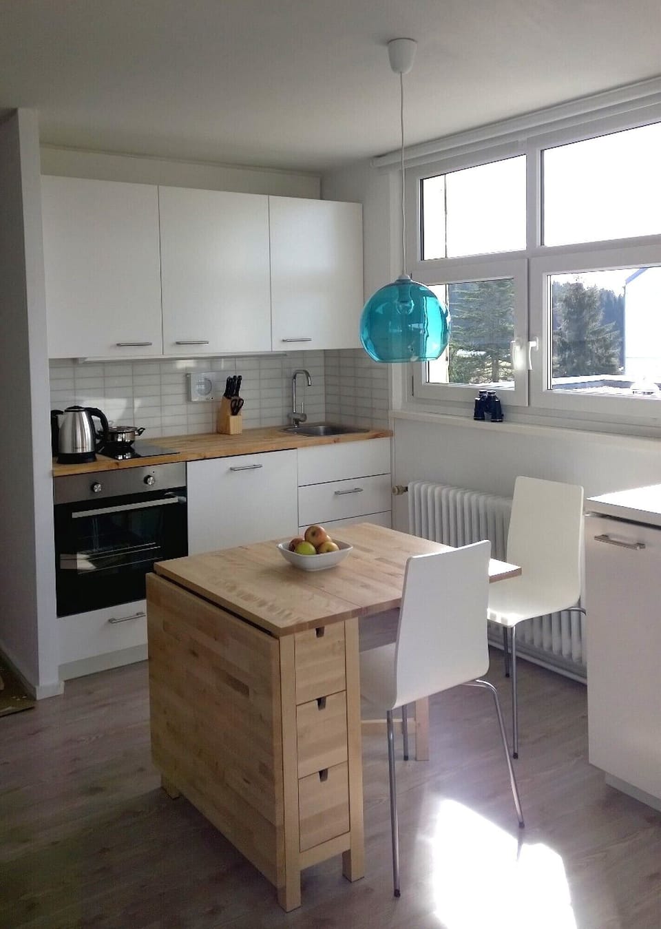 Kitchen (oven, stove, dishwasher)