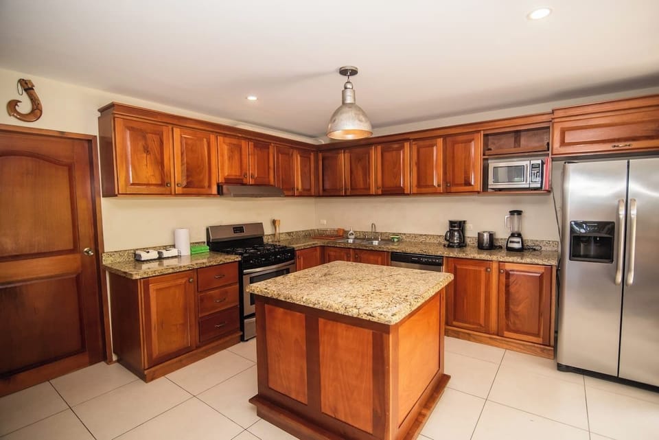 Casa Rio Mar Grande Kitchen