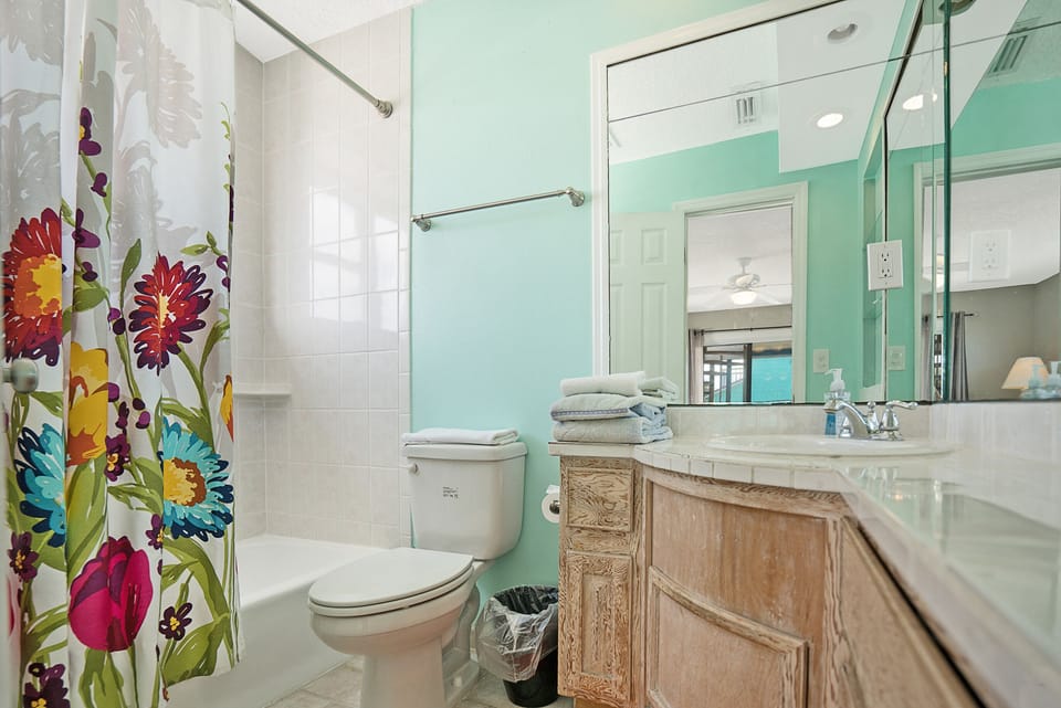 Master Bathroom # 1. Shower/Tub