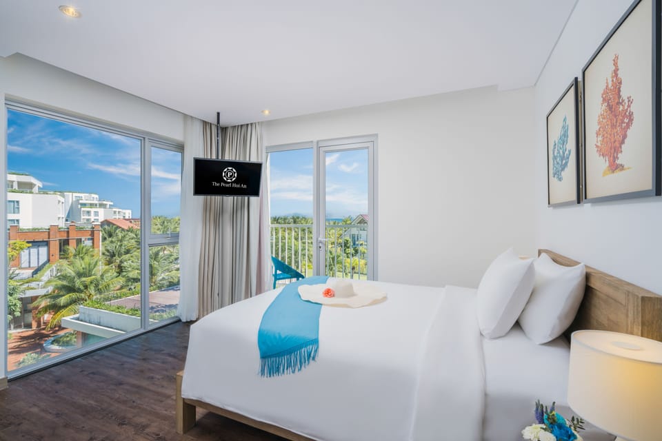In-room safe, desk, laptop workspace, blackout drapes