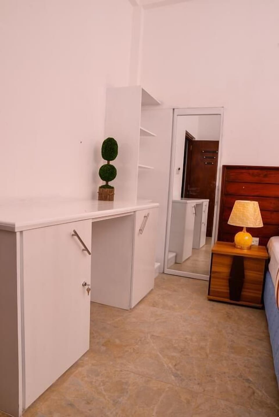 In-room safe, desk, soundproofing, iron/ironing board
