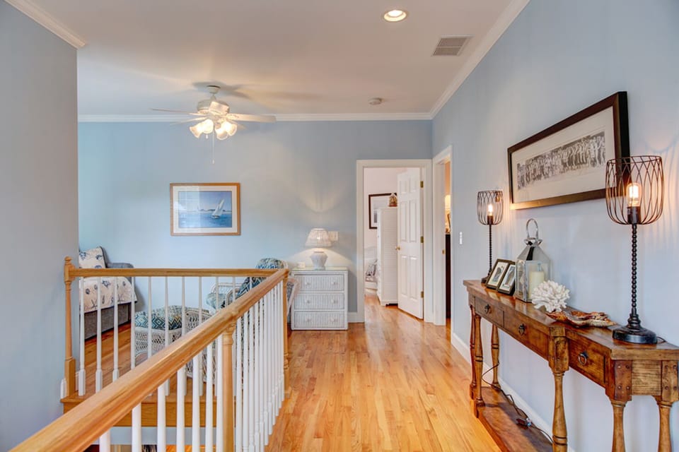2nd Floor Hallway