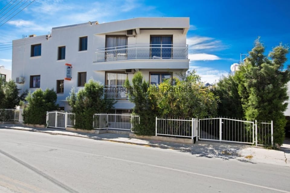 Ayia Napa Holiday Apartment SO5
