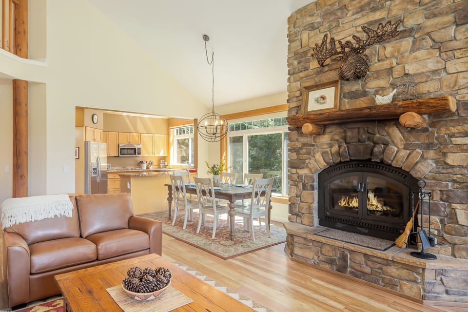 Great room with a view to the kitchen