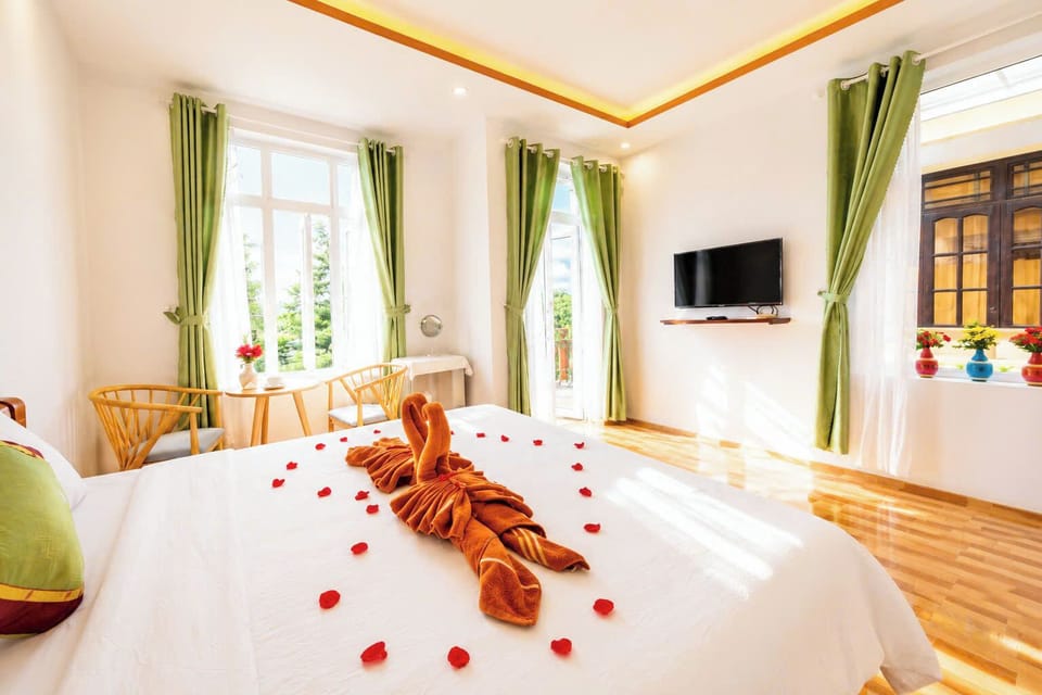 Romantic Villa, 4 Bedrooms, Pool View, Beachside | Minibar, desk, laptop workspace, blackout drapes