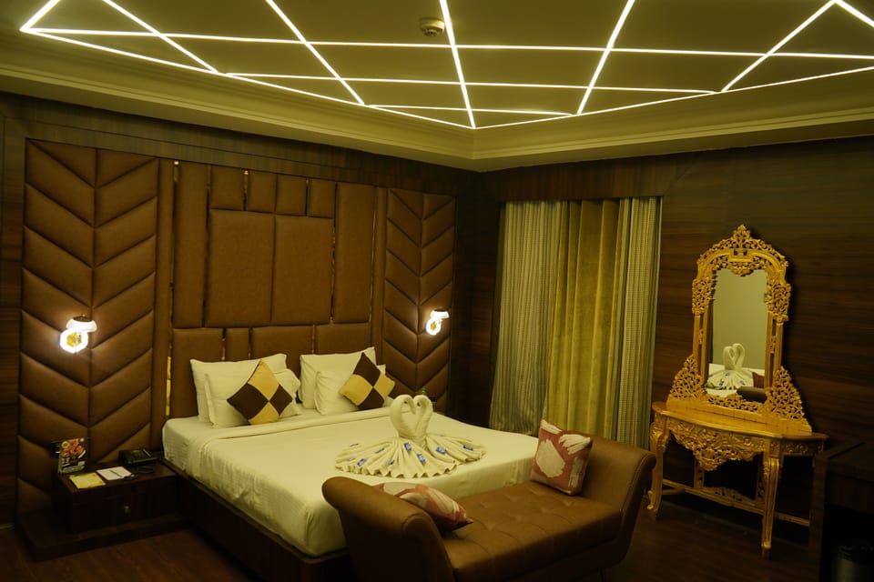 Presidential Suite | Egyptian cotton sheets, premium bedding, Select Comfort beds