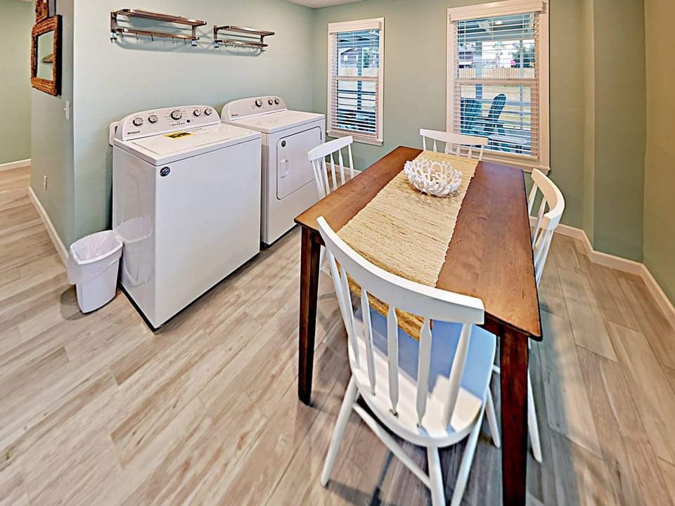 Full Size Washer and Dryer/ Seating Area