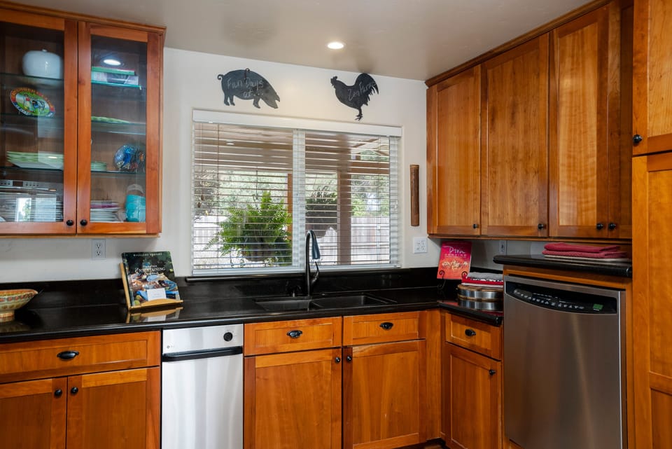 Fully stocked kitchen
