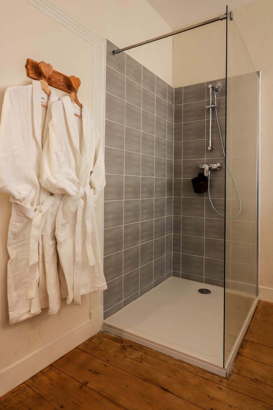 Double Room (Burat) | Bathroom shower