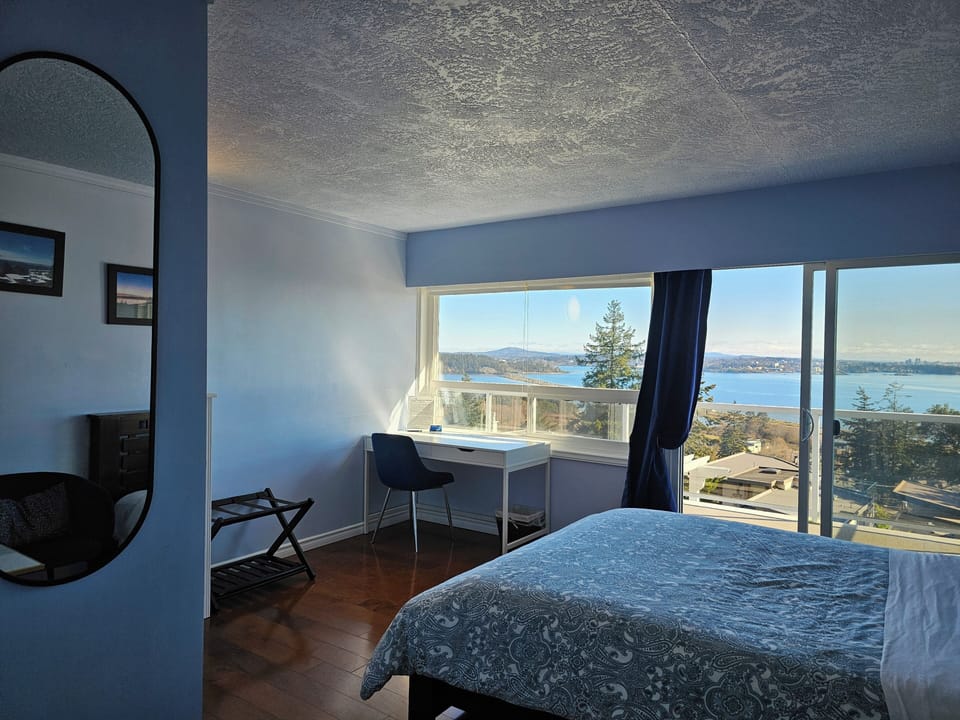 Exclusive Single Room, 1 Double Bed, Ocean View | Premium bedding, individually decorated, individually furnished