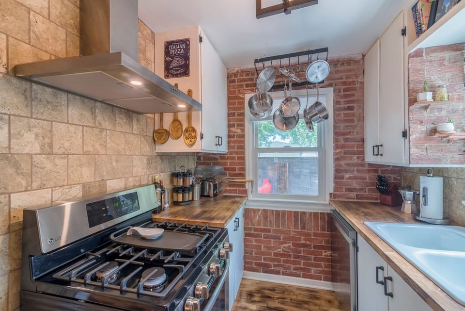 Kitchen (1)