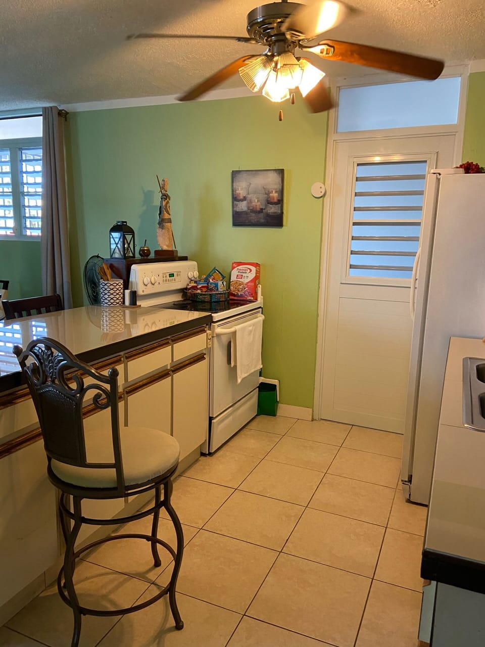 Your spacious kitchen!