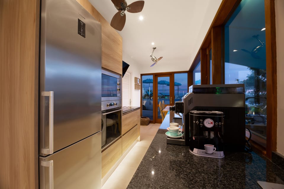 Full equip kitchen,totally new 2019, Oak units with granite tops and retro fans.