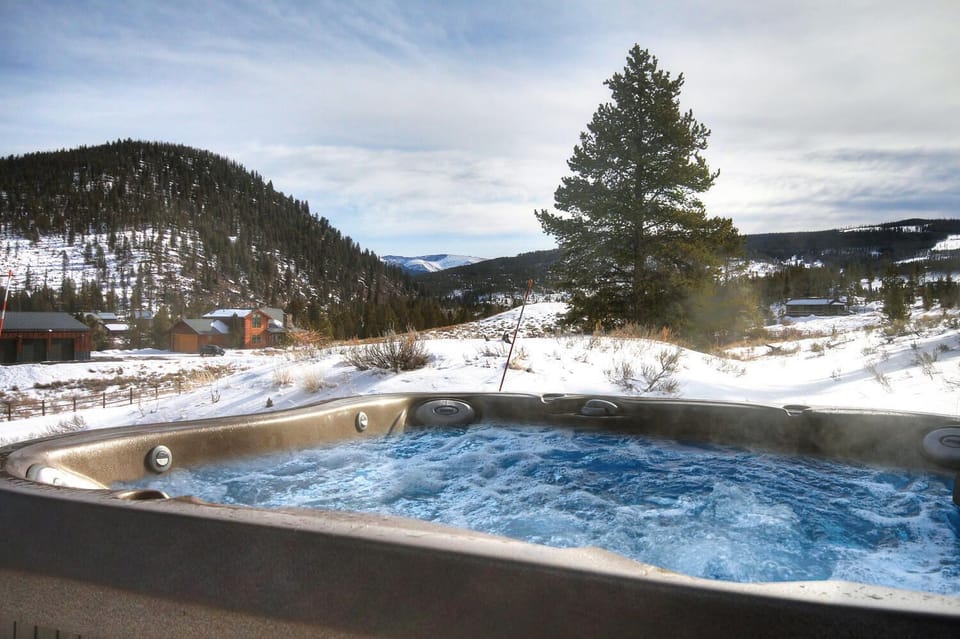 Star gaze from our private luxury hot tub