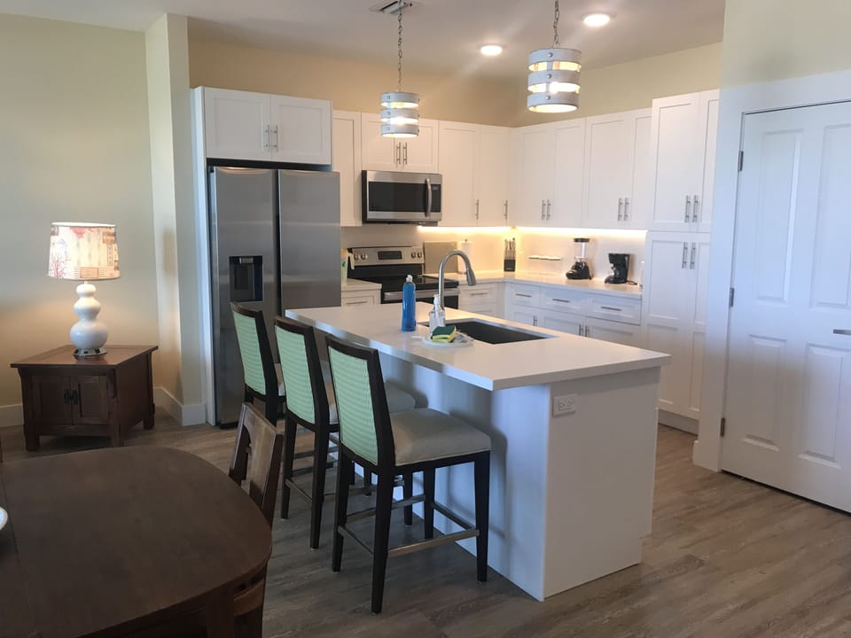 fully equipped kitchen