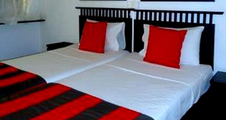 Standard Room, 1 Double Bed, Non Smoking, Garden View | Bed sheets