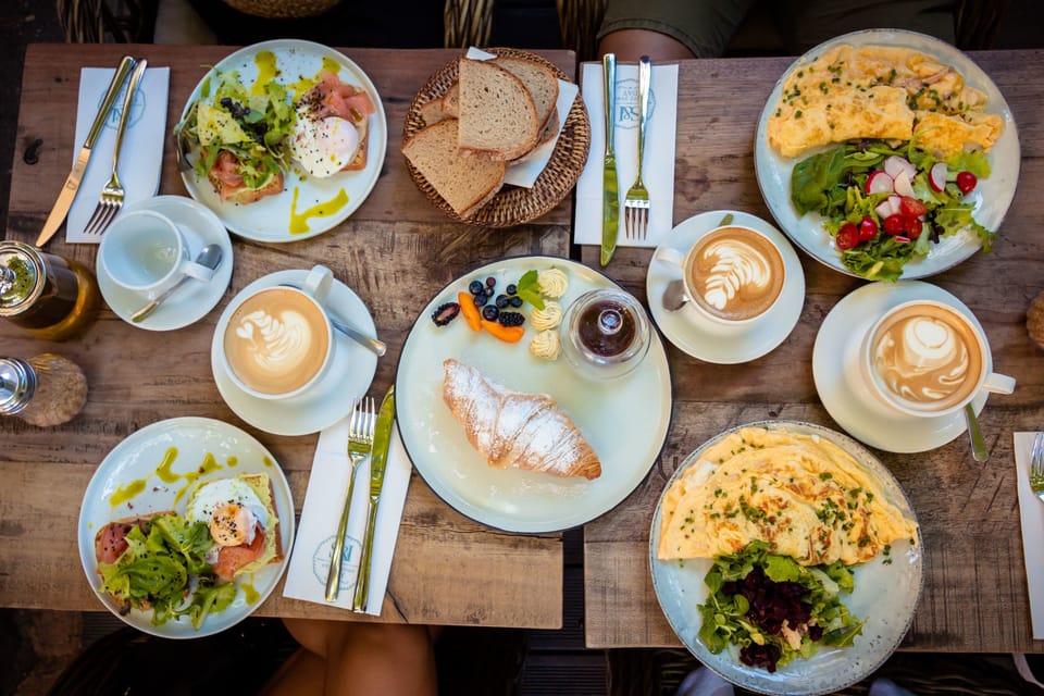 Daily buffet breakfast for a fee