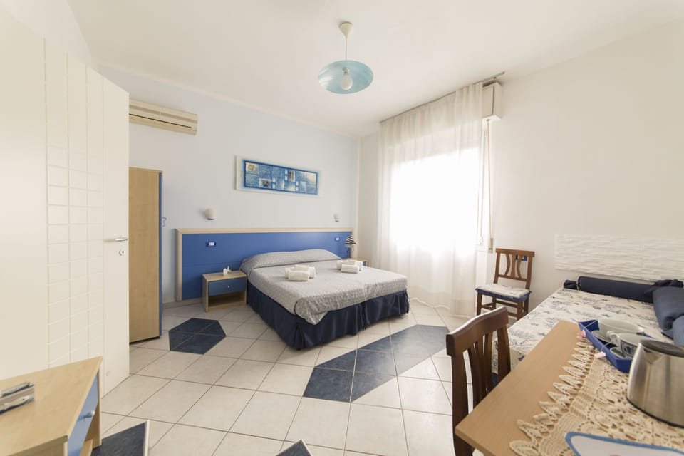 Standard Double Room | Desk, iron/ironing board, free WiFi, bed sheets