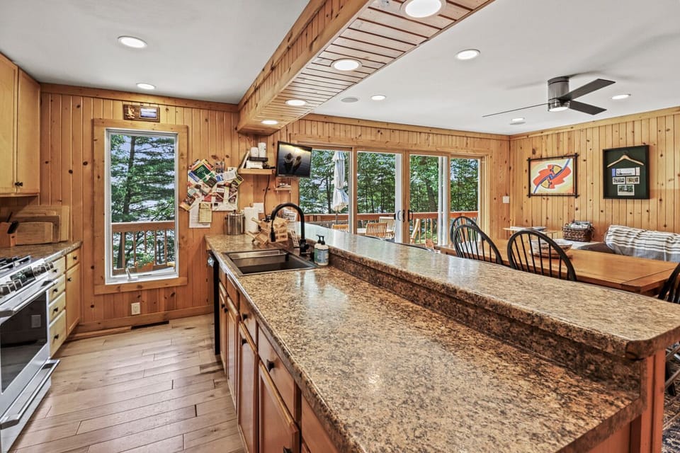 Kitchen and dining room are stocked and ready for your group!