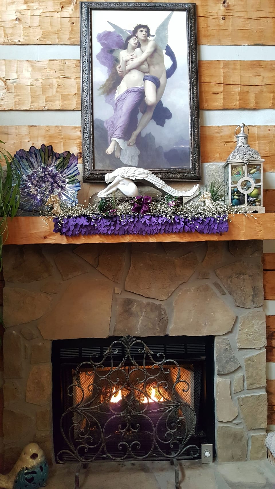 Welcoming Fireplace, available October 1st thru March 31st!