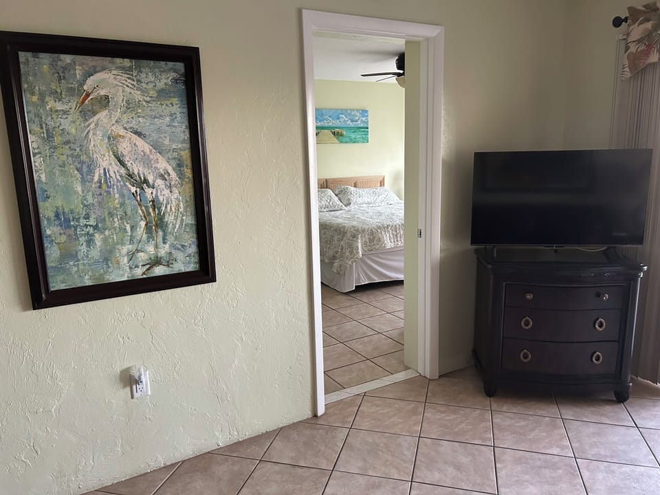 Comcast, WiFi & Smart TV