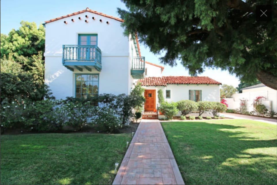 Beautiful 1920s Spanish architecture.