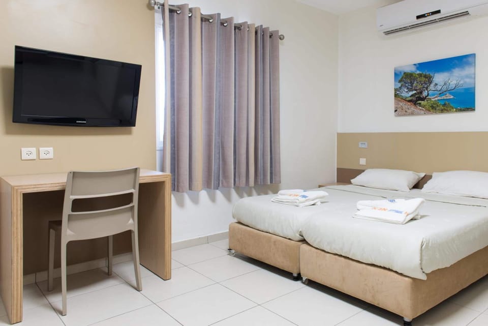 Minibar, desk, blackout drapes, free WiFi