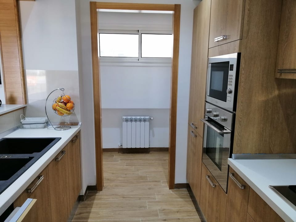 Apartment | Blackout drapes, iron/ironing board, free WiFi, bed sheets