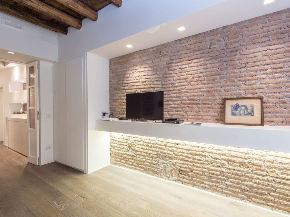 Property, Brick, Wall, Room, Building, Interior Design, Floor, Ceiling, Furniture, House