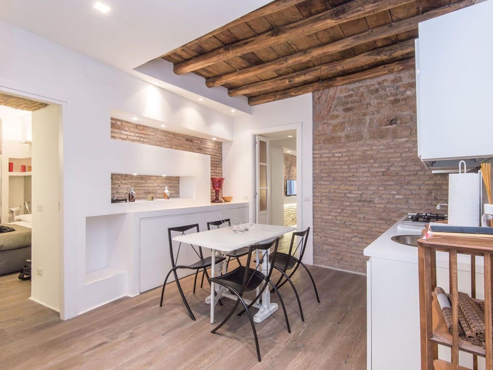 Room, Property, Furniture, Building, Interior Design, Floor, Ceiling, House, Wood Flooring, Real Estate