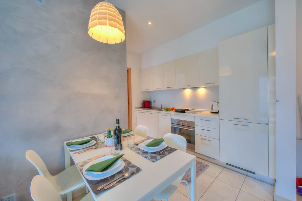 Kitchen and dining area