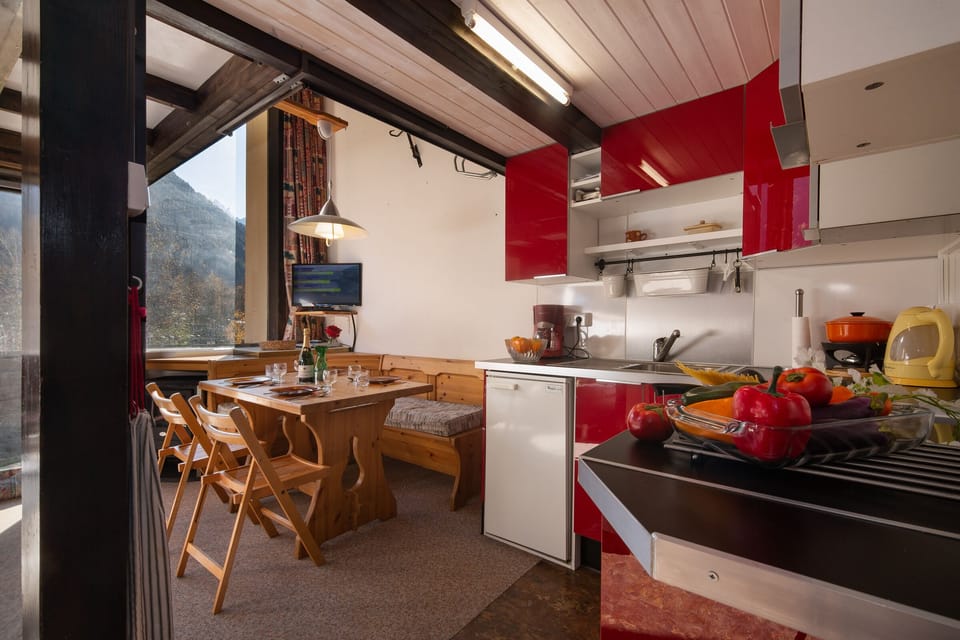 Open kitchen area