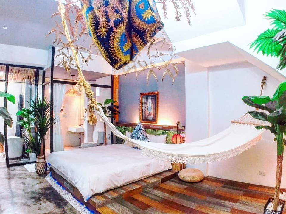 Individually decorated, individually furnished, soundproofing, free WiFi