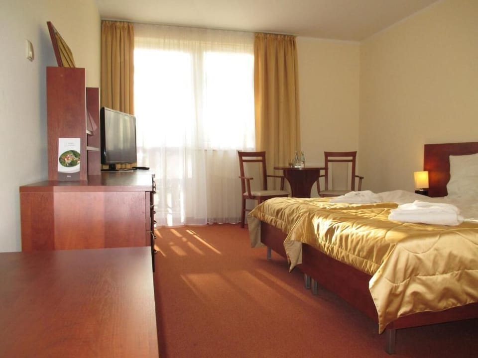 Double or Twin Room | Free WiFi