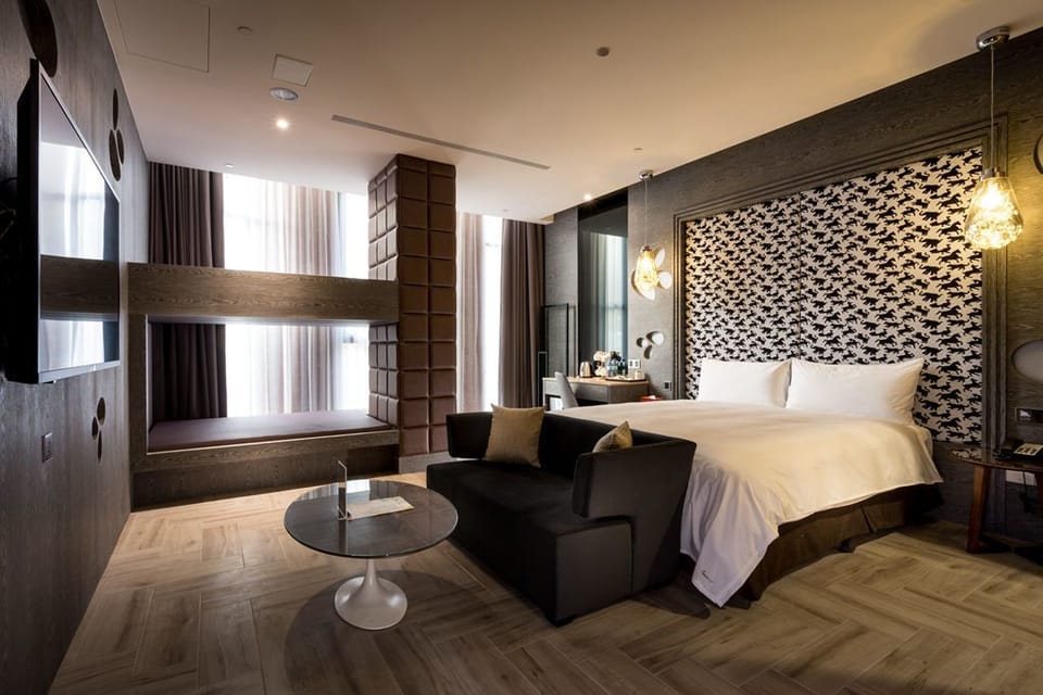Family Children Suite (Consecutive night 11 pm check-out required) | Desk, blackout drapes, soundproofing, free cribs/infant beds
