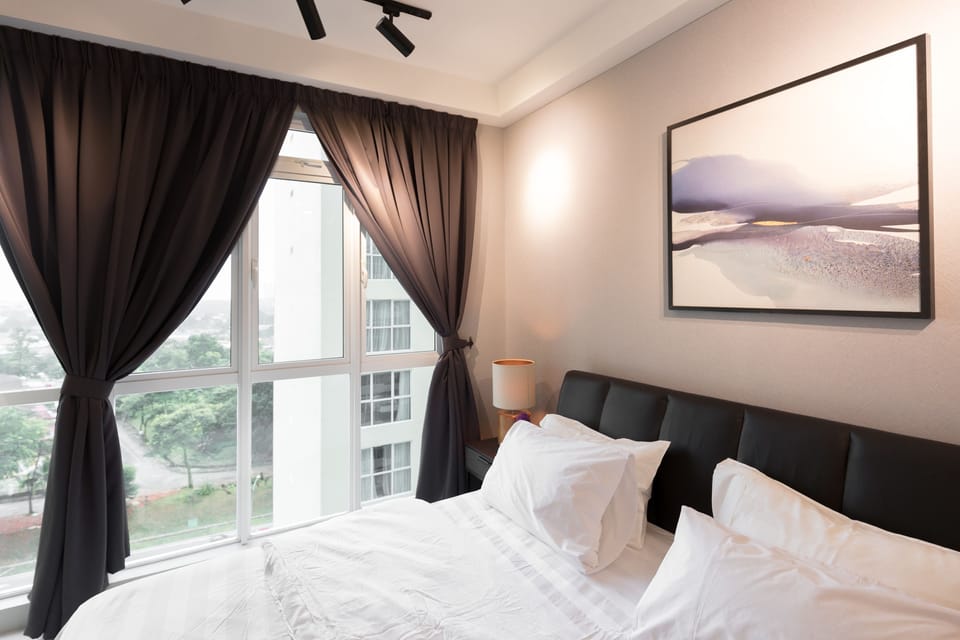 Apartment, Multiple Beds, Non Smoking | 3 bedrooms, desk, iron/ironing board
