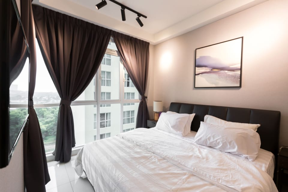 Apartment, Multiple Beds, Non Smoking | 3 bedrooms, desk, iron/ironing board