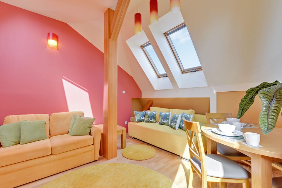 Apartment | Living area | 35-inch flat-screen TV with cable channels, TV