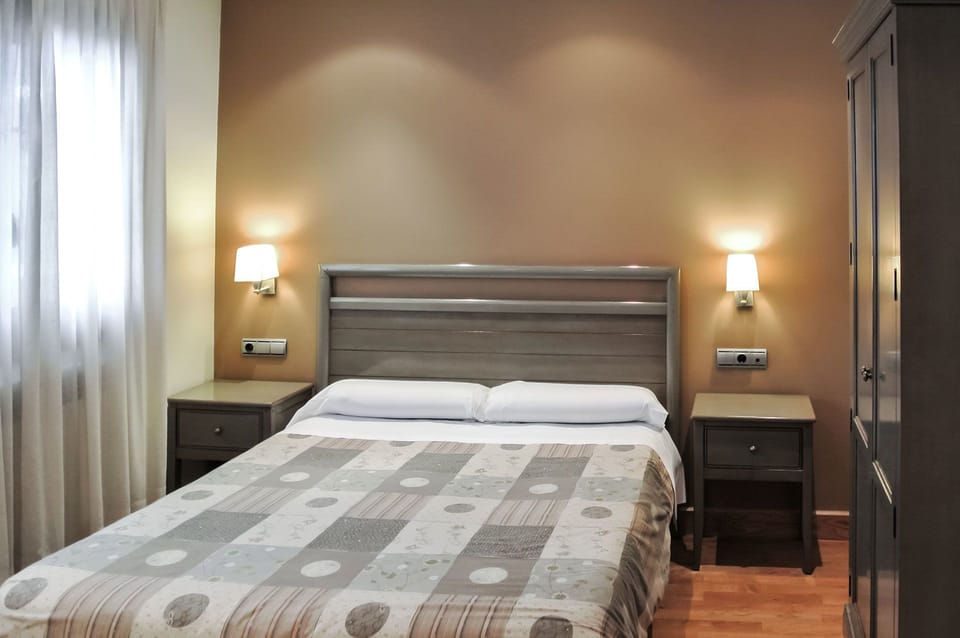 Double Room, Private Bathroom | Soundproofing, WiFi (free)