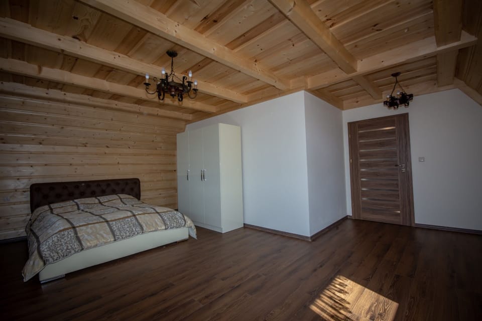 Chalet, Multiple Beds | Soundproofing, iron/ironing board, free WiFi, bed sheets