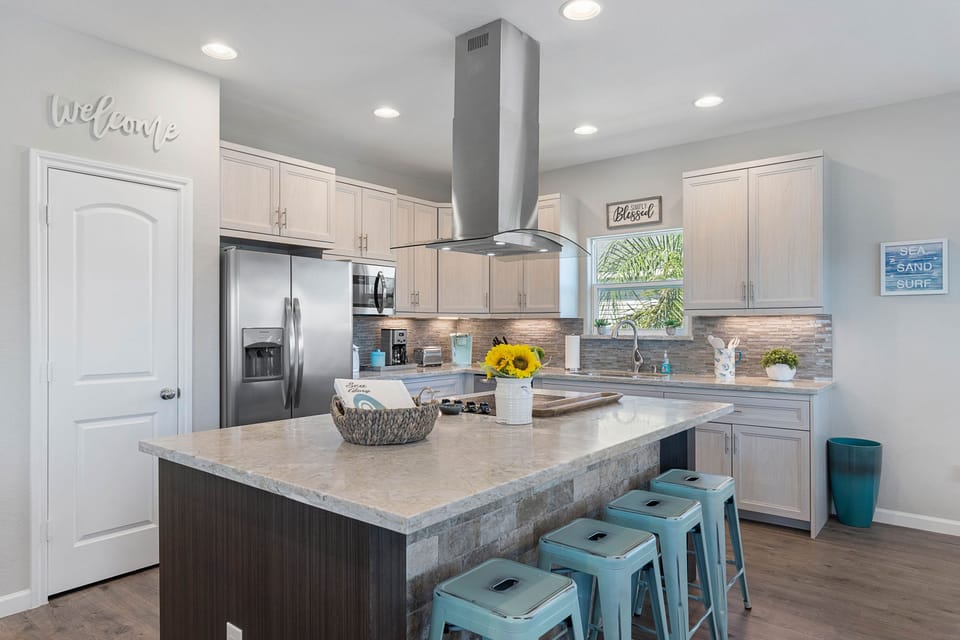 Stocked kitchen for all your cooking needs
