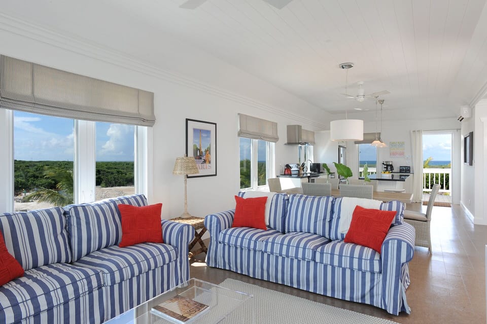 Living area with panoramic views of both oceans